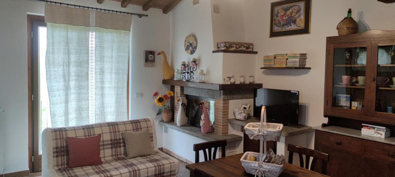 Agriturismo I Roseti Montepulciano Bagian luar foto